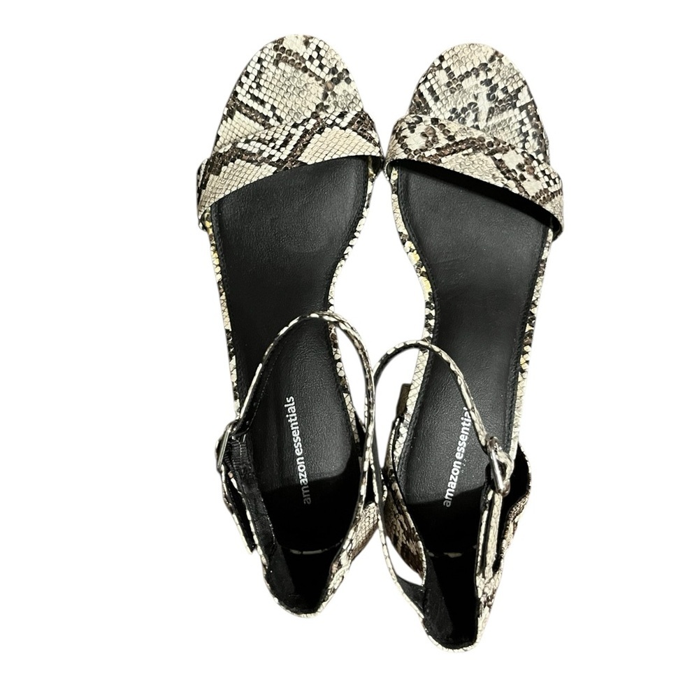 Amazon Essentials python embossed heels women’s size 11